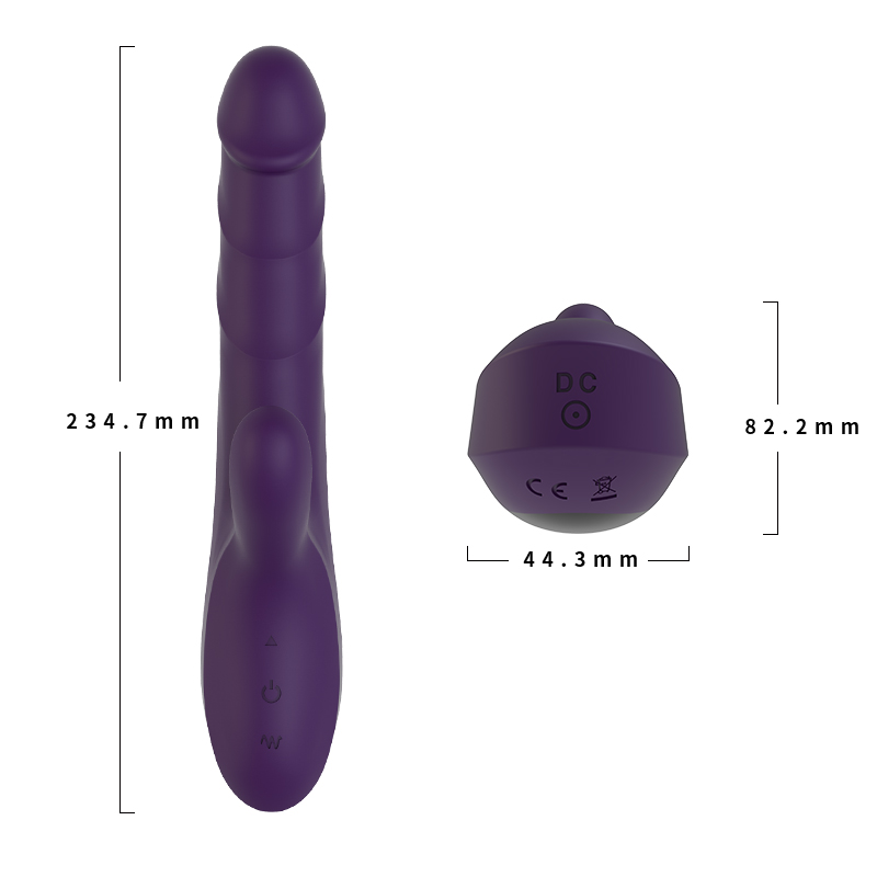 Menyodorkan dildo vibrator yang merangsang klitoris untuk wanita